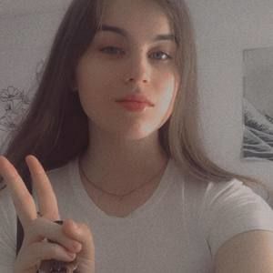 Meet your Posher, Rhiannon